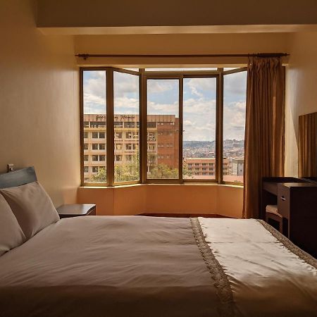 Prestige Hotel Suites Kampala Dış mekan fotoğraf
