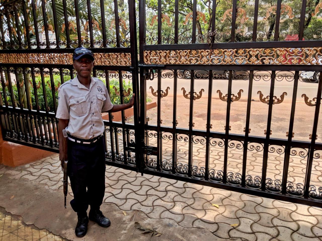 Prestige Hotel Suites Kampala Dış mekan fotoğraf