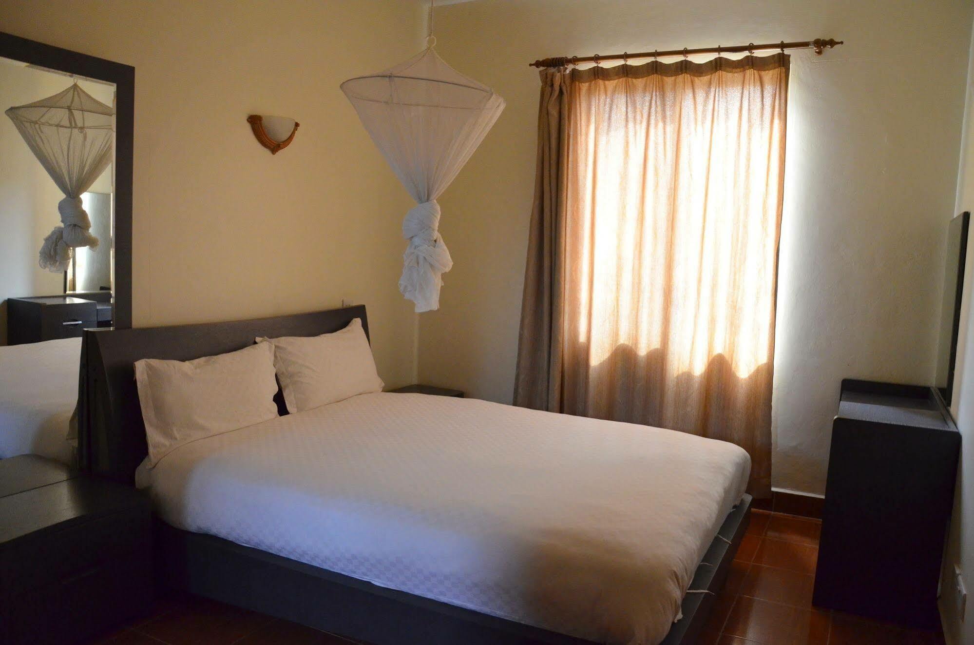 Prestige Hotel Suites Kampala Dış mekan fotoğraf