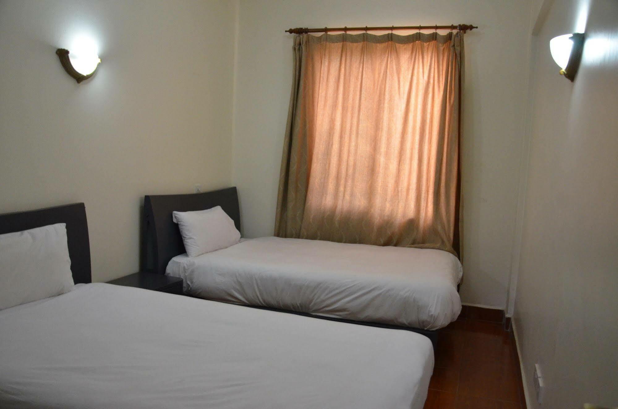 Prestige Hotel Suites Kampala Dış mekan fotoğraf